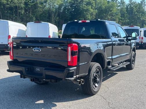 2023 Ford F-350 LARIAT SUPER DUTY