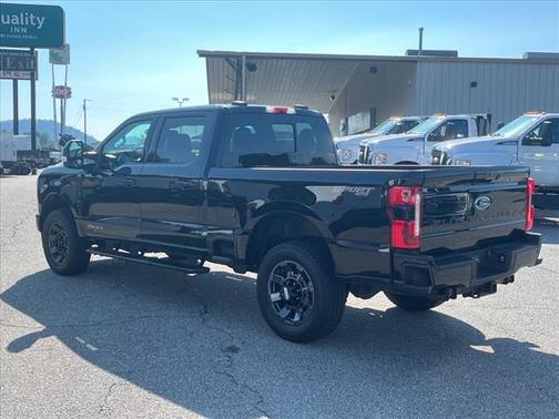 2023 Ford F-350 LARIAT SUPER DUTY