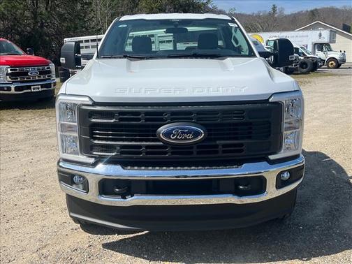 Oxford White 2026 Ford F-350 XL