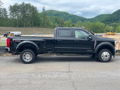 Agate Black 2026 Ford F-450 XL