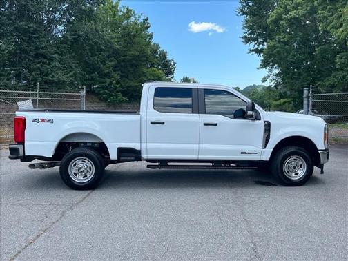 Oxford White 2026 Ford F-350 XL