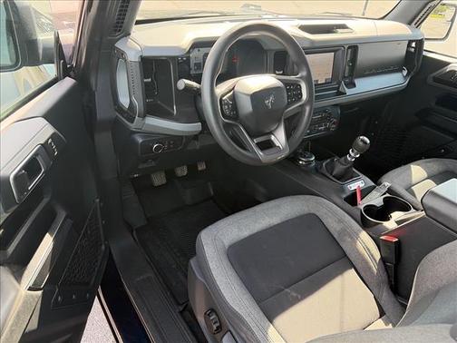 ANTIMATTER BLUE METALLIC 2021 Ford Bronco BASE