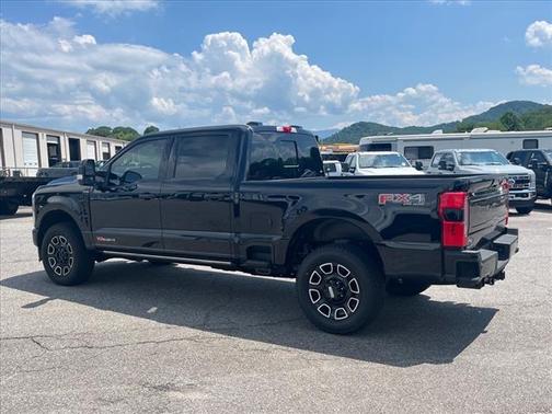 2025 Ford F-250 PLATINUM