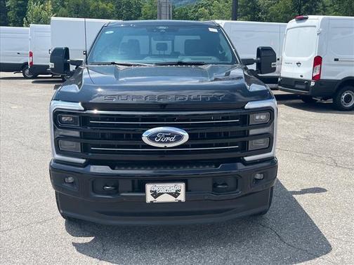 2025 Ford F-250 PLATINUM