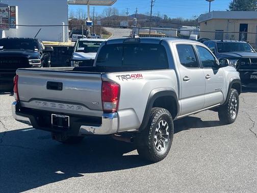 2017 Toyota Tacoma TRD OFF ROAD