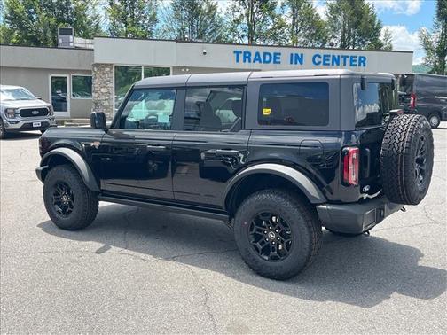 Shadow Black 2026 Ford Bronco Badlands