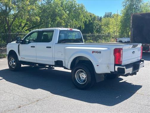 Oxford White 2024 Ford F-350 XL