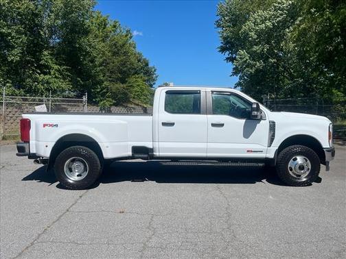 Oxford White 2024 Ford F-350 XL