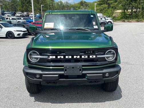 Green 2025 Ford Bronco Outer Banks