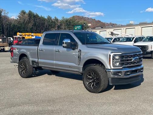 2024 Ford F-350 LARIAT SUPER DUTY