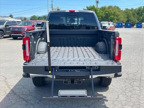 Carbonized Gray 2026 Ford F-350 Lariat Super Duty