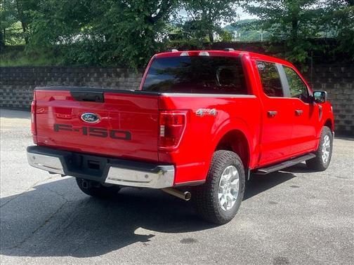 Race Red 2022 Ford F-150 XLT