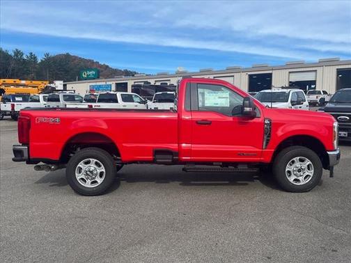 Race Red 2026 Ford F-350 XLT
