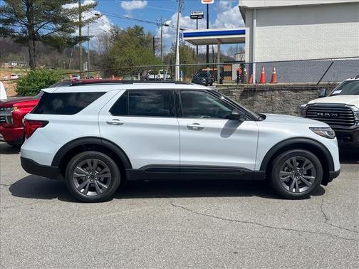Space Gray 2026 Ford Explorer Active