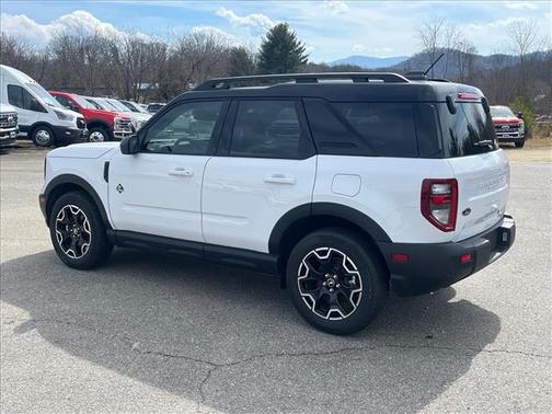 Oxford White 2025 Ford Bronco Sport Outer Banks