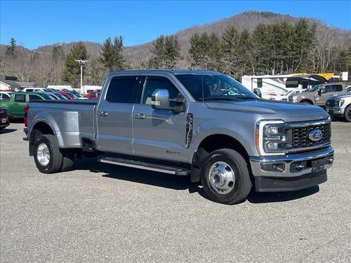 2023 Ford F-350 Lariat Super Duty