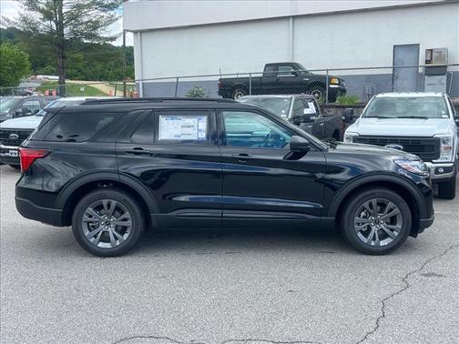 Agate Black 2026 Ford Explorer Active