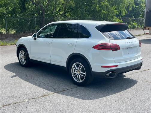 2016 Porsche Cayenne Base