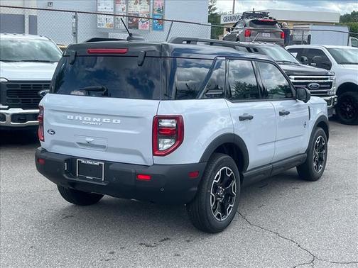 Space White Metallic 2026 Ford Bronco Sport Outer Banks
