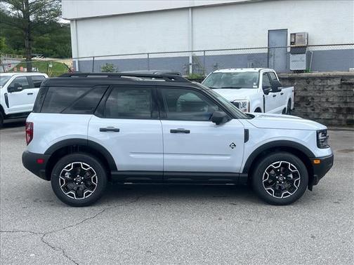 Space White Metallic 2026 Ford Bronco Sport Outer Banks