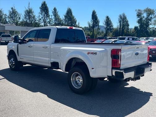 2025 Ford F-350 Lariat DRW