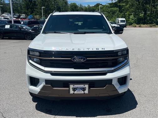 Star White 2026 Ford Expedition King Ranch