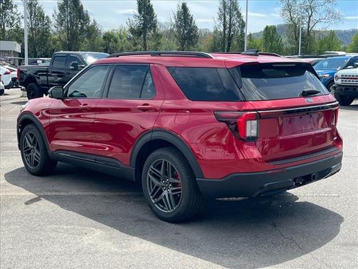 Rapid Red Metallic Tinted Clearcoat 2026 Ford Explorer ST-Line