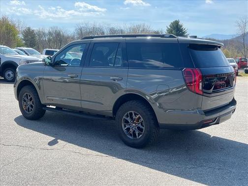 Green 2025 Ford Expedition Tremor