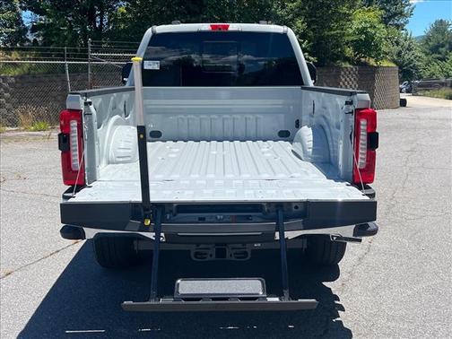 Avalanche Gray 2026 Ford F-250 Lariat