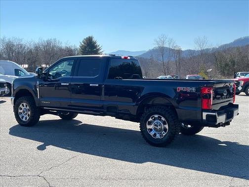 2024 Ford F-350 Lariat Super Duty