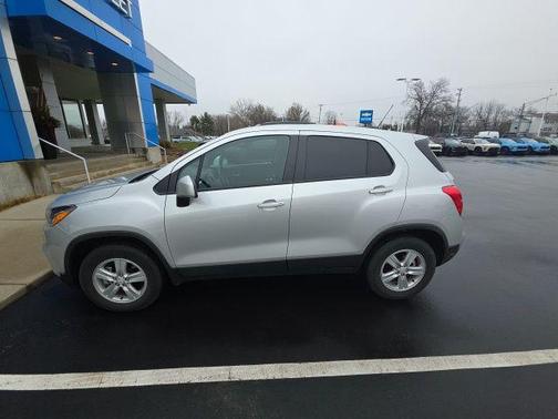 2022 Chevrolet Trax LS