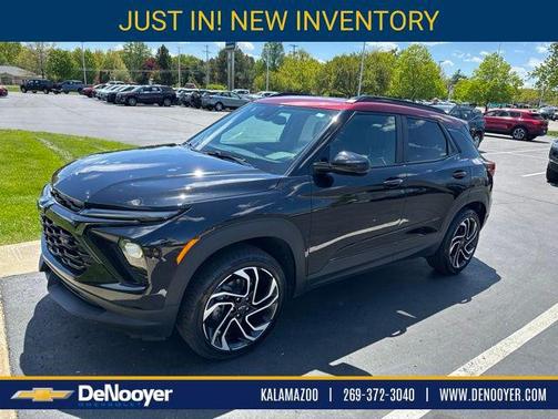 Mosaic Black Metallic 2024 Chevrolet Trailblazer RS