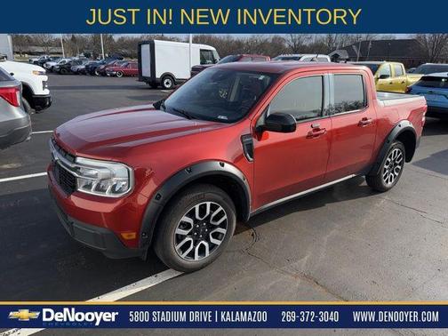 Chili Pepper Red 2024 Ford Maverick Lariat