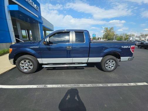 Blue 2011 Ford F-150 XLT