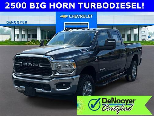 2023 RAM 2500 Big Horn Crew Cab 4x4 6'4' Box