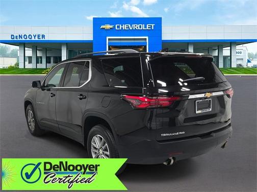 2022 Chevrolet Traverse LT Cloth