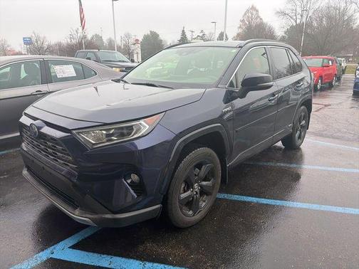 2019 Toyota RAV4 Hybrid SE