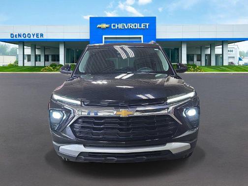 Mosaic Black Metallic 2024 Chevrolet Trailblazer LT