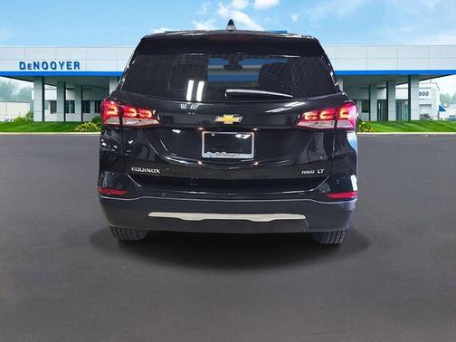 Mosaic Black Metallic 2024 Chevrolet Equinox 1LT