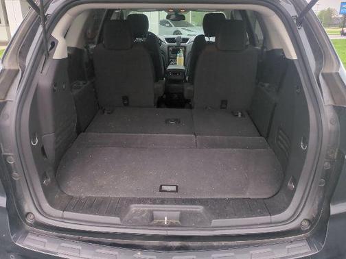 Mosaic Black Metallic 2017 Chevrolet Traverse 2LT