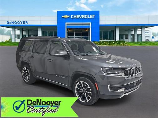 2022 Jeep Wagoneer Series III 4x4