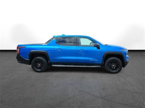 2025 Chevrolet Silverado EV LT