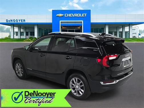2023 GMC Terrain SLT