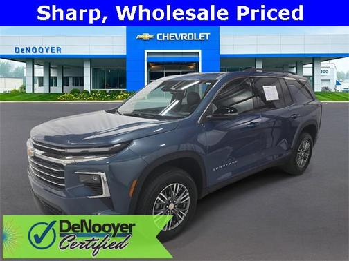 2025 Chevrolet Traverse LT