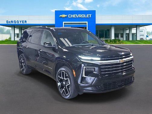 Mosaic Black Metallic 2026 Chevrolet Traverse High Country