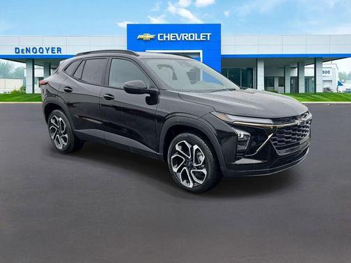Mosaic Black Metallic 2026 Chevrolet Trax FWD 2RS