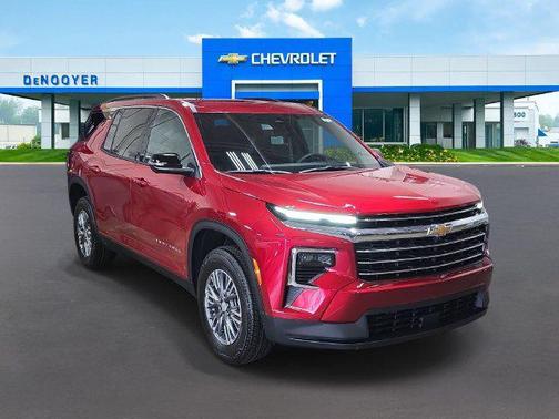 Radiant Red Tintcoat 2027 Chevrolet Traverse LT