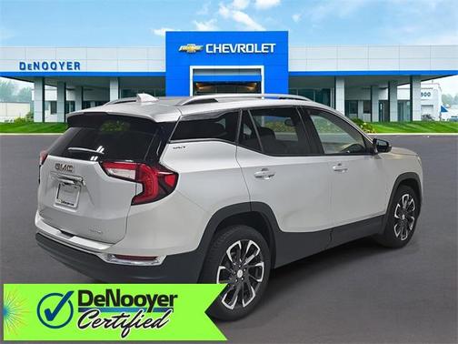2022 GMC Terrain SLT