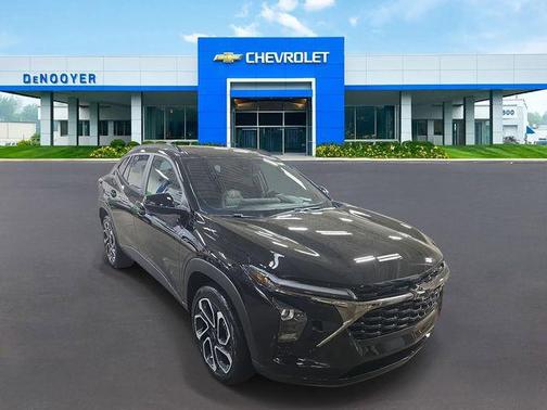 Mosaic Black Metallic 2026 Chevrolet Trax FWD 2RS
