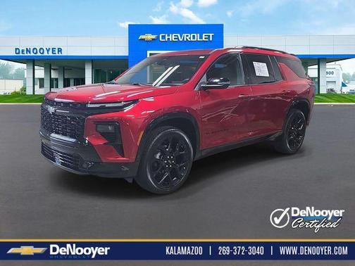 Radiant Red Tintcoat 2024 Chevrolet Traverse RS